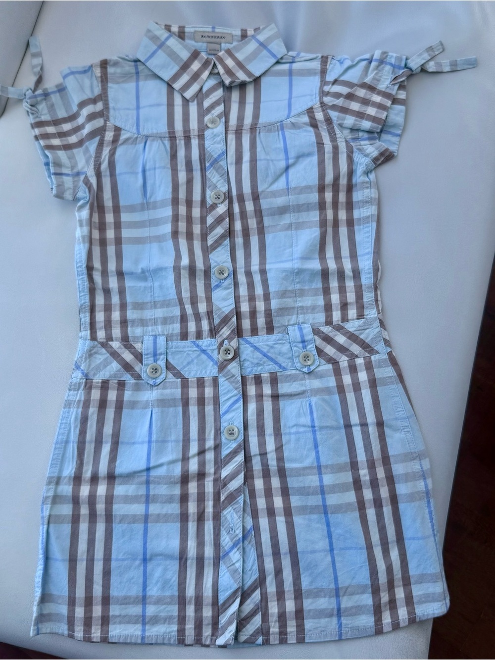 Burberry dress button down 8T blue Burberry belt ( Tag CWF cut)